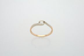 Zlatý prsten s diamantem 2,24g 14kt