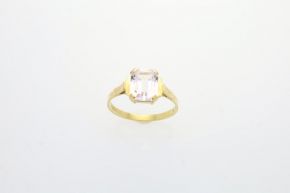 Zlatý prsten se Quartzem 2,59g 14kt