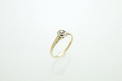 Zlat&yacute; prsten starožitn&yacute; se saf&iacute;rem (Prvn&iacute; republika) 1,55&nbsp;g 14kt