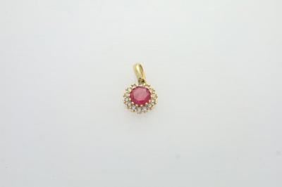 Zlat&yacute; př&iacute;věsek s&nbsp;rub&iacute;nem a&nbsp;zirkony 1,28&nbsp;g 14kt