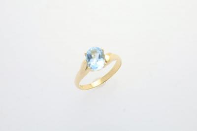 Zlat&yacute; prsten s&nbsp;topazem 2,47&nbsp;g 14kt