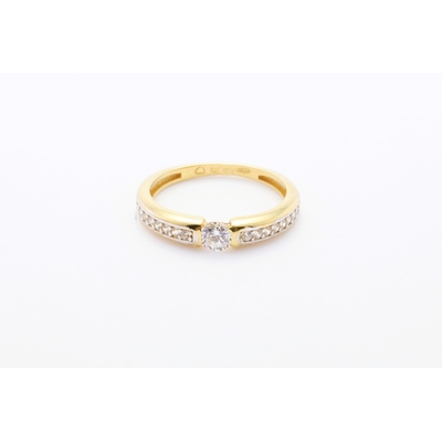 Zlat&yacute; prsten se zirkony 2,04&nbsp;g 14kt