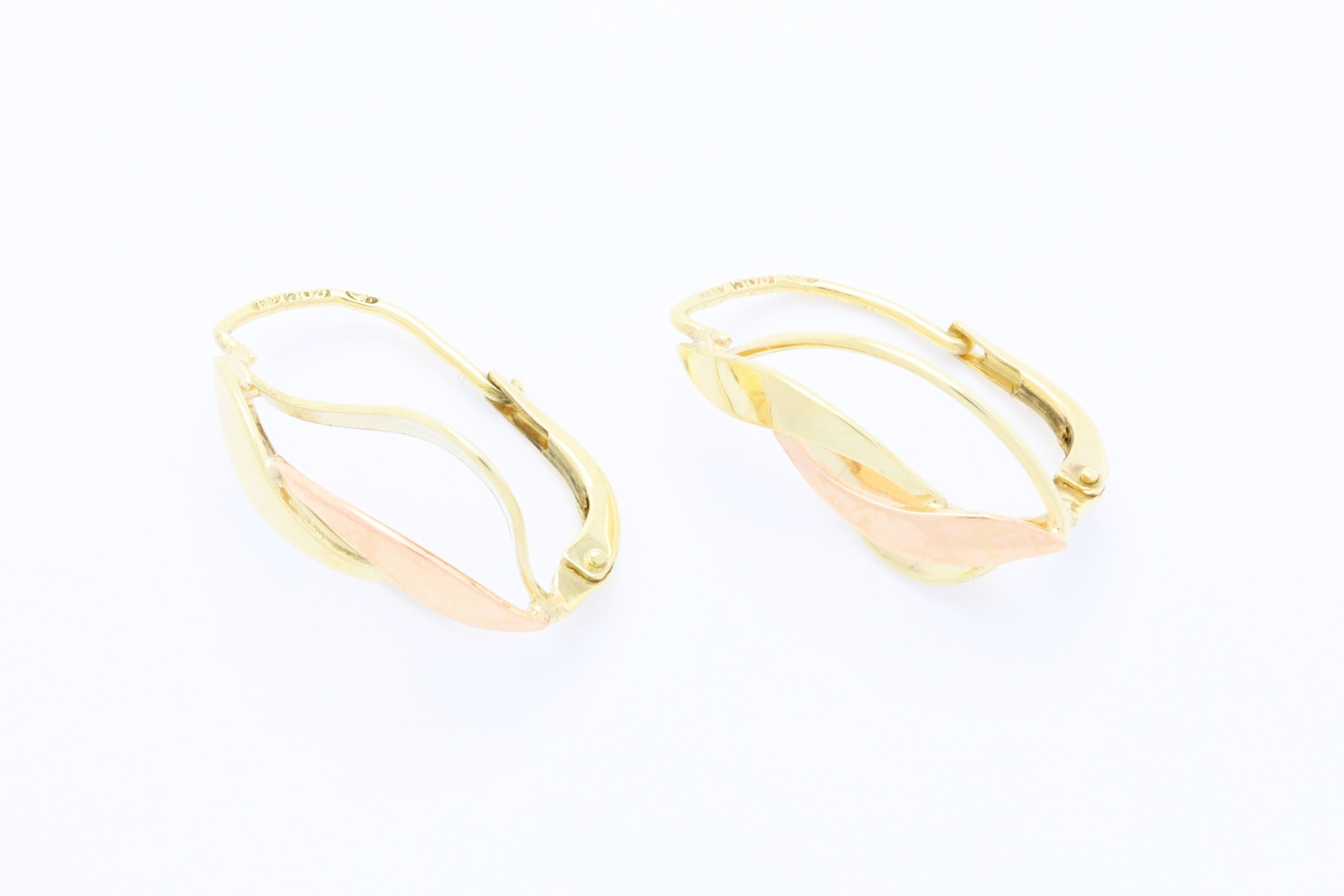 Zlat&eacute; n&aacute;u&scaron;nice 2,56&nbsp;g 14kt