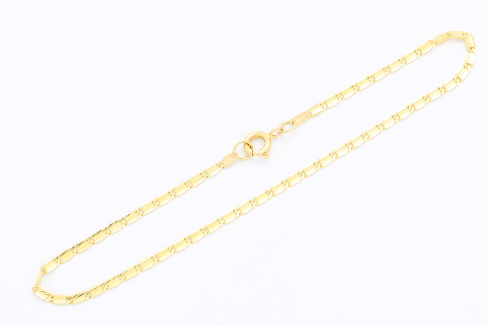 Zlat&yacute; n&aacute;ramek 1,83&nbsp;g 14kt