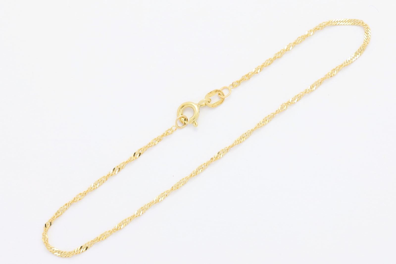 Zlat&yacute; n&aacute;ramek 0,79&nbsp;g 14kt