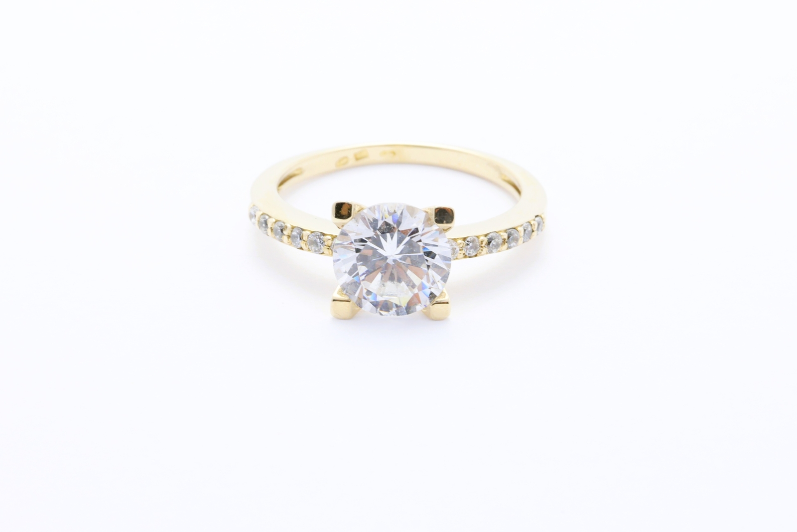 Zlat&yacute; prsten se zirkony 3,66&nbsp;g 14kt