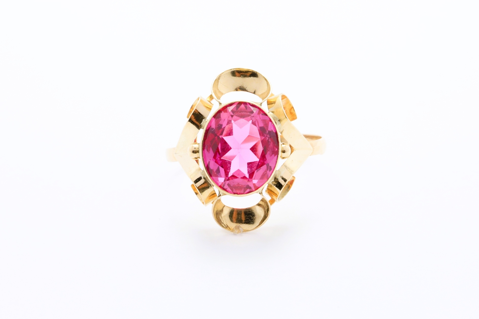 Zlat&yacute; prsten s&nbsp;Rub&iacute;nem 2,68&nbsp;g 14kt