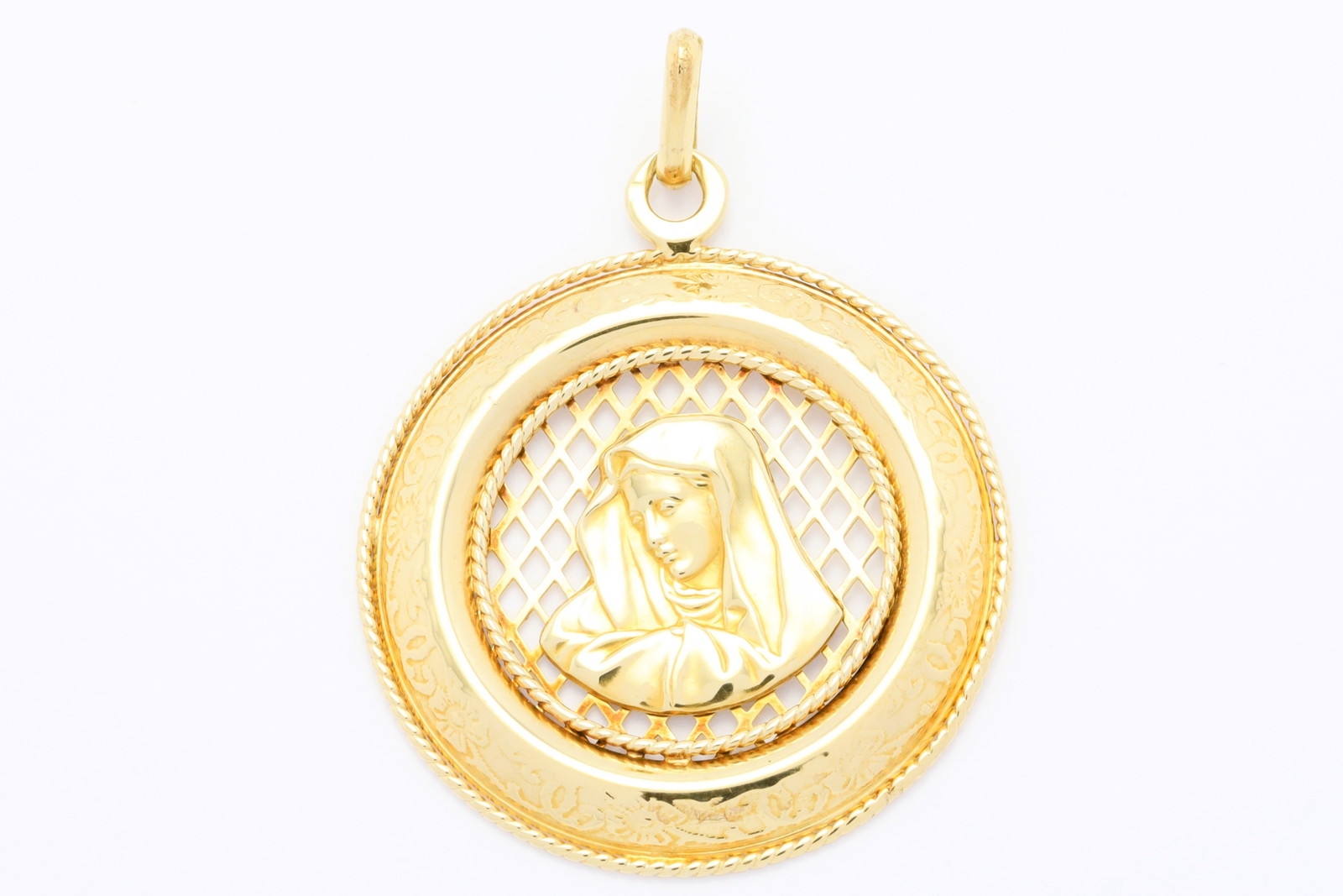 Zlat&yacute; př&iacute;věsek 4,15&nbsp;g 14kt