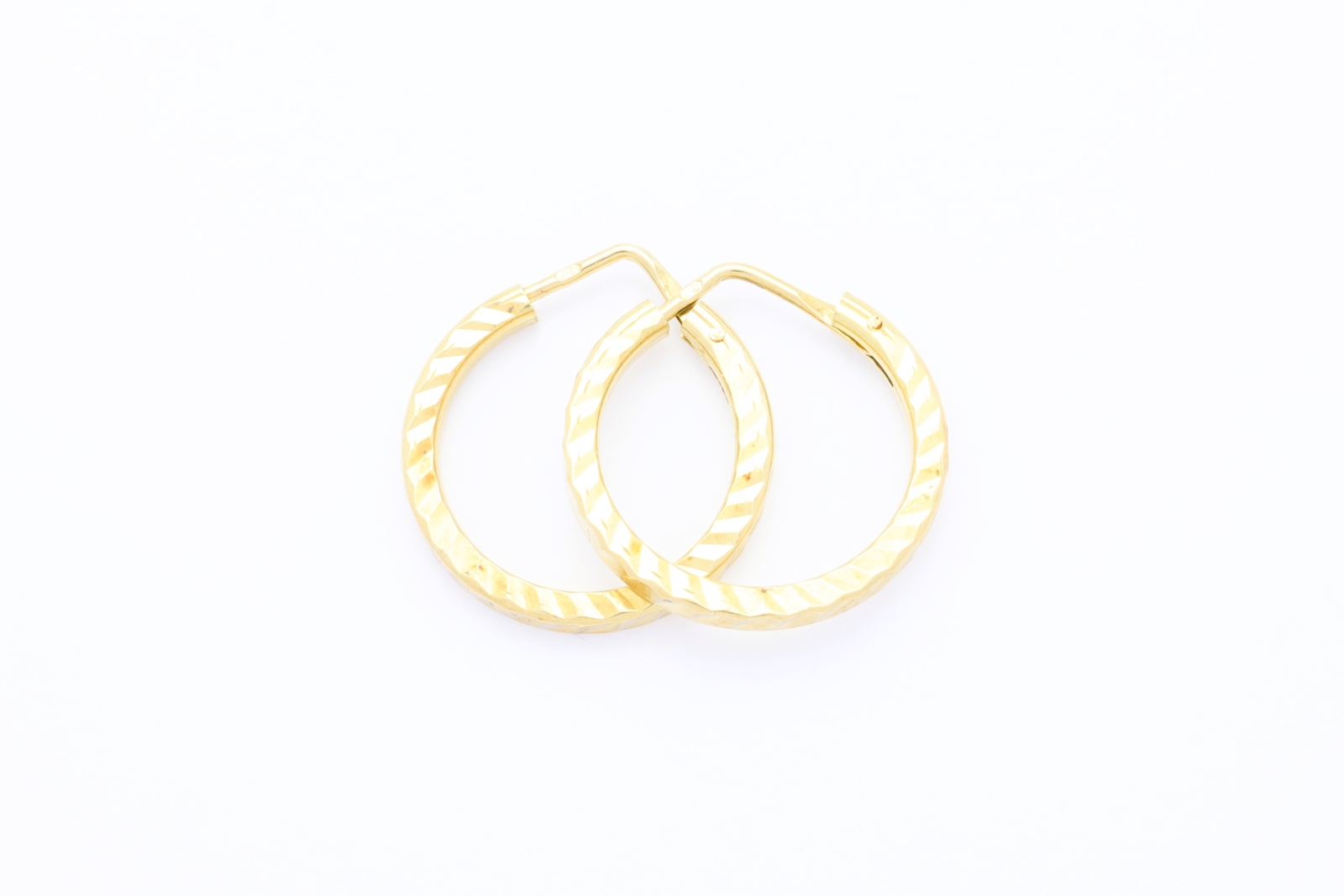 Zlat&eacute; n&aacute;u&scaron;nice 1,92&nbsp;g 14kt