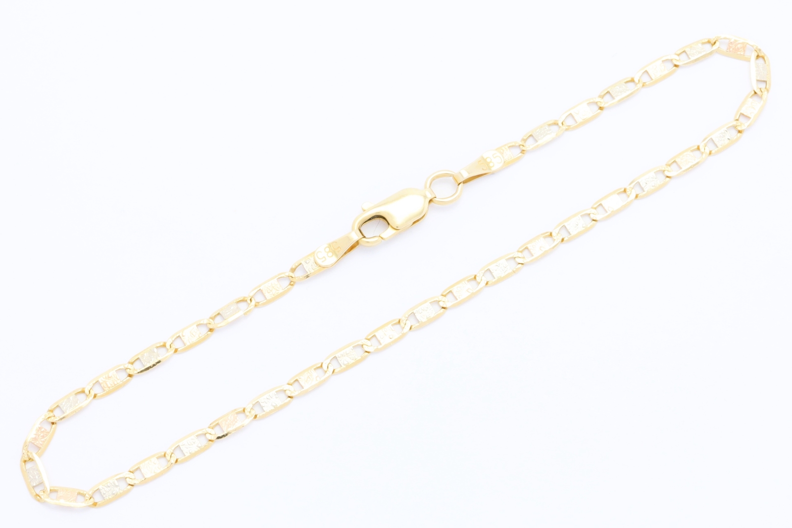 Zlat&yacute; n&aacute;ramek 2,12&nbsp;g 14kt