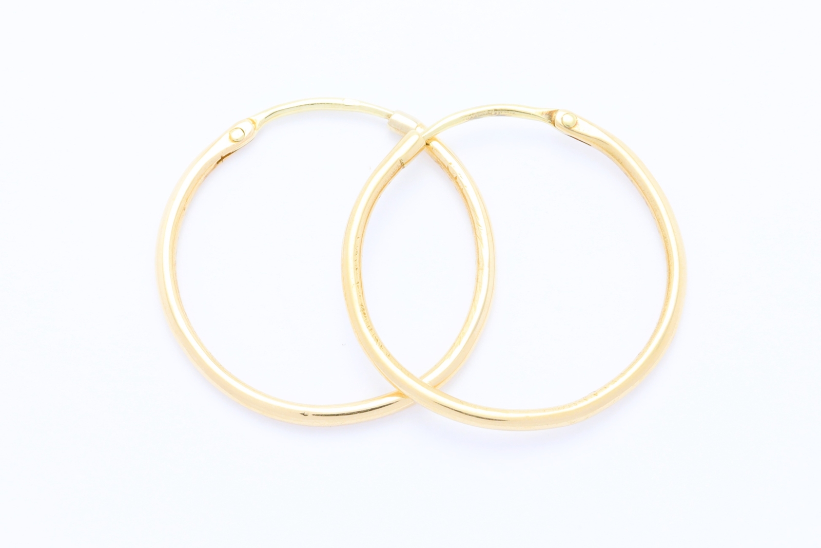 Zlat&eacute; n&aacute;u&scaron;nice 2,78&nbsp;g 14kt