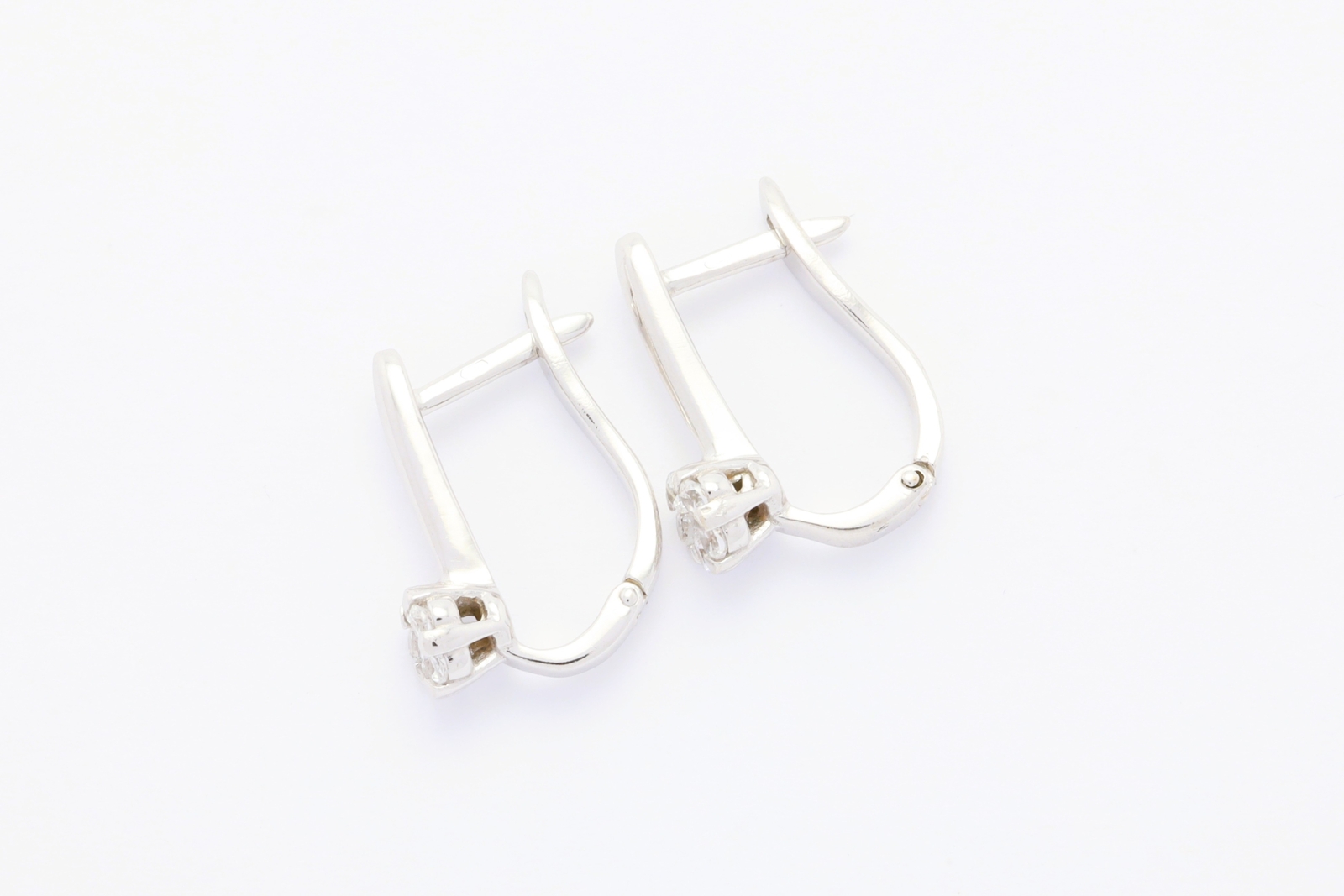 Zlat&eacute; n&aacute;u&scaron;nice se zirkony 2,44&nbsp;g 14kt